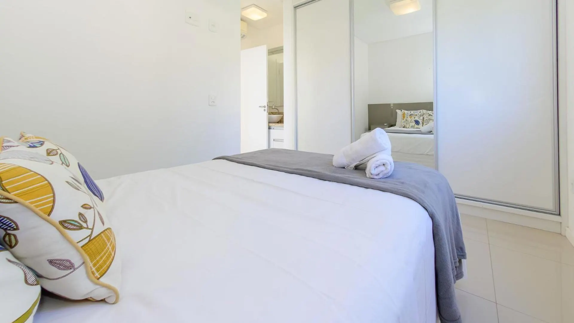 Apartment Ape Decorado Em Jurere, Perto Da Praia Vj8376 Florianópolis